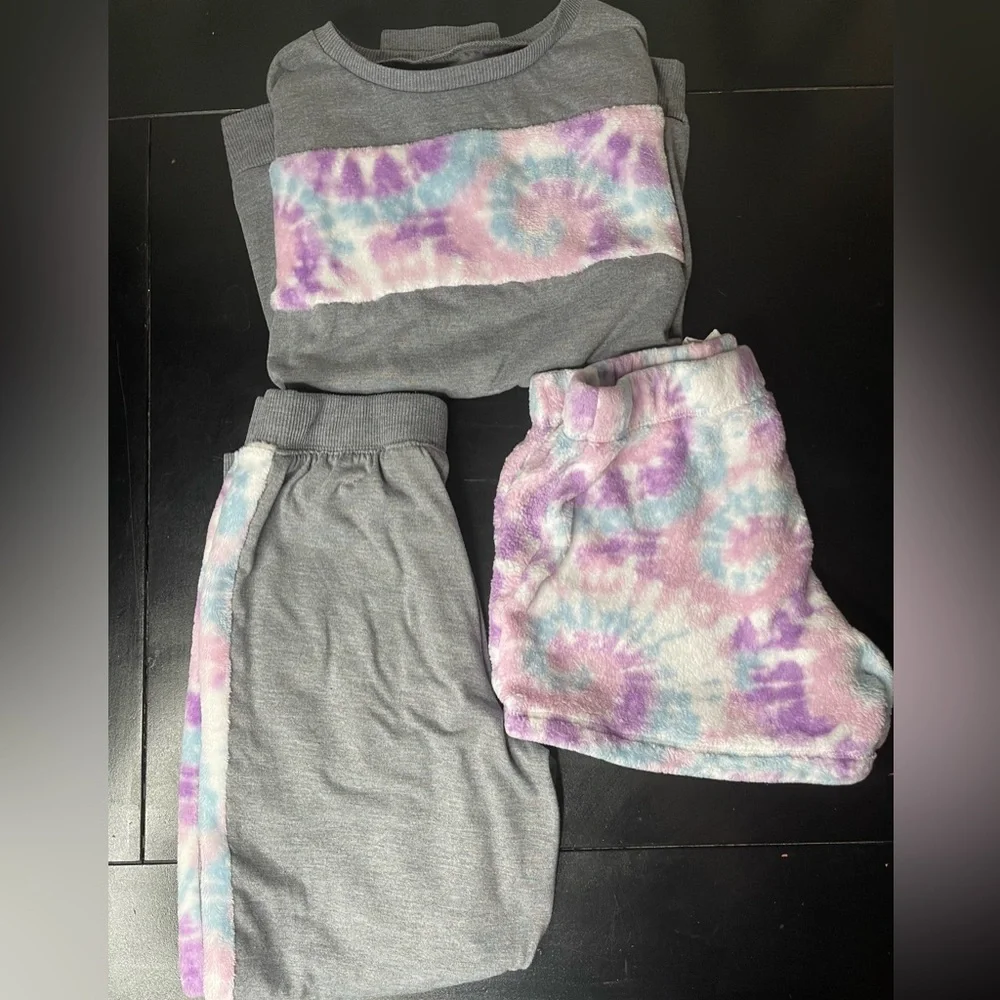 BCBG Girls 3 piece Cozy Tie-Dye and Gray Bottoms Loungewear pajama set 10/12
